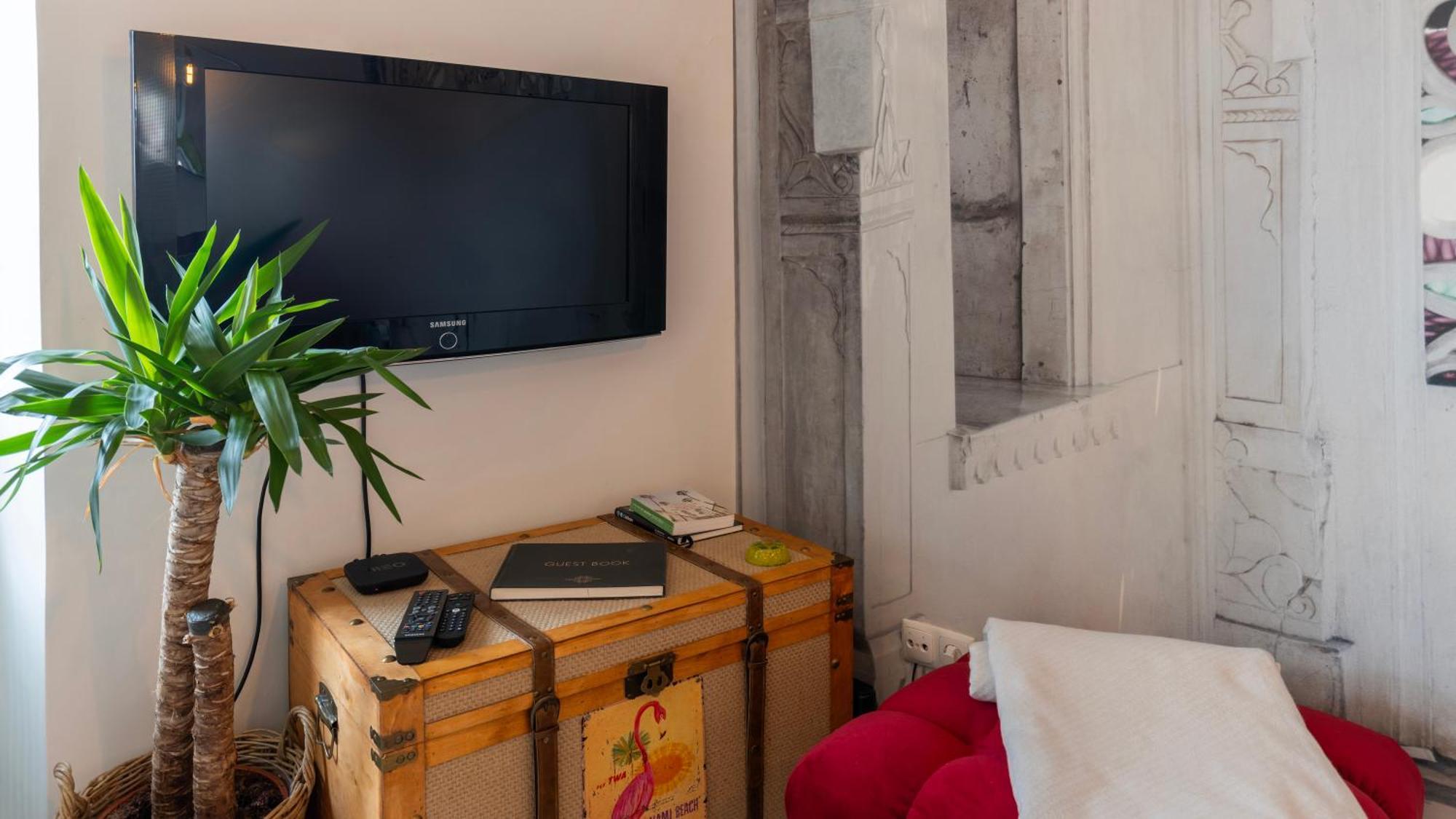 Sunny Design Apt In Praca Das Flores By Lovelystay Lisboa Dış mekan fotoğraf