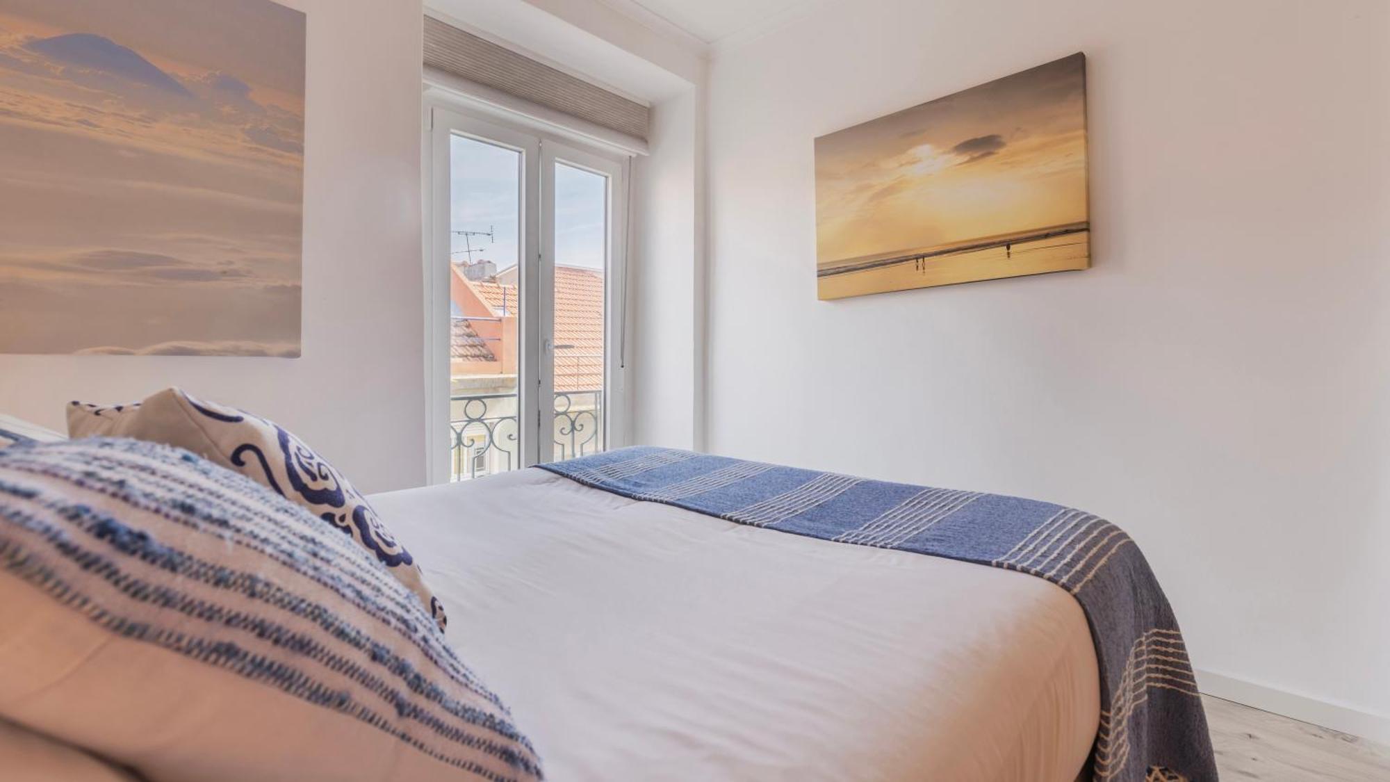 Sunny Design Apt In Praca Das Flores By Lovelystay Lisboa Dış mekan fotoğraf