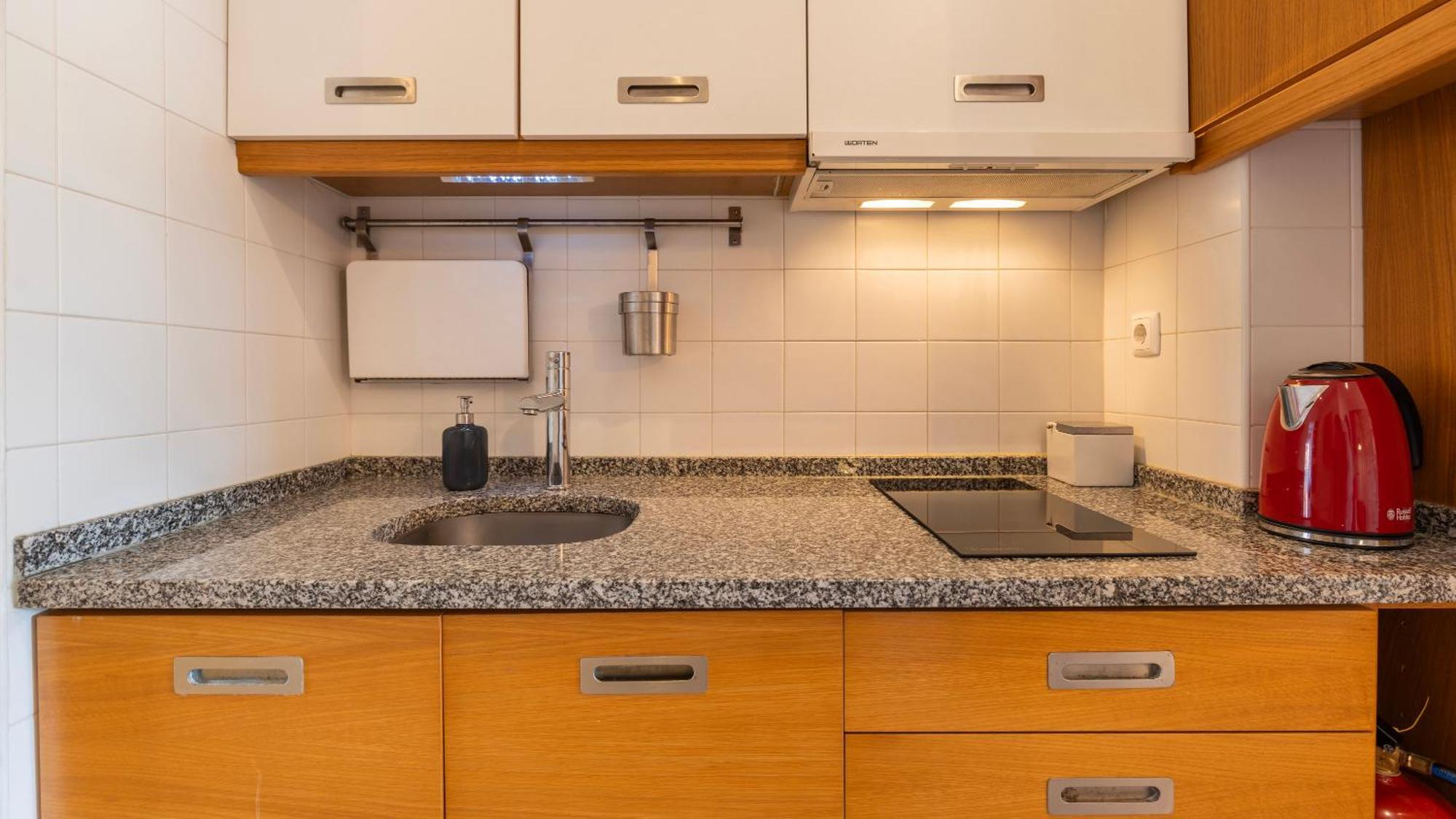 Sunny Design Apt In Praca Das Flores By Lovelystay Lisboa Dış mekan fotoğraf