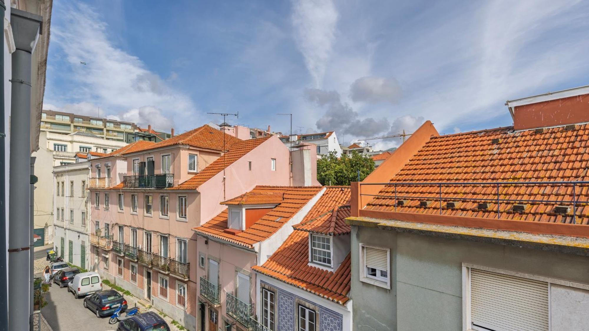 Sunny Design Apt In Praca Das Flores By Lovelystay Lisboa Dış mekan fotoğraf